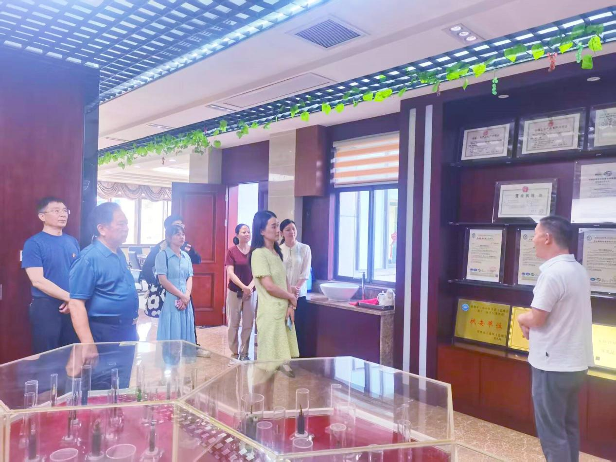 蕪湖市委社會工作部領(lǐng)導(dǎo)蒞臨華宇集團(tuán) 調(diào)研指導(dǎo)省級“雙強(qiáng)六好”創(chuàng)建工作